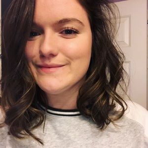 Meet your Posher, Liz